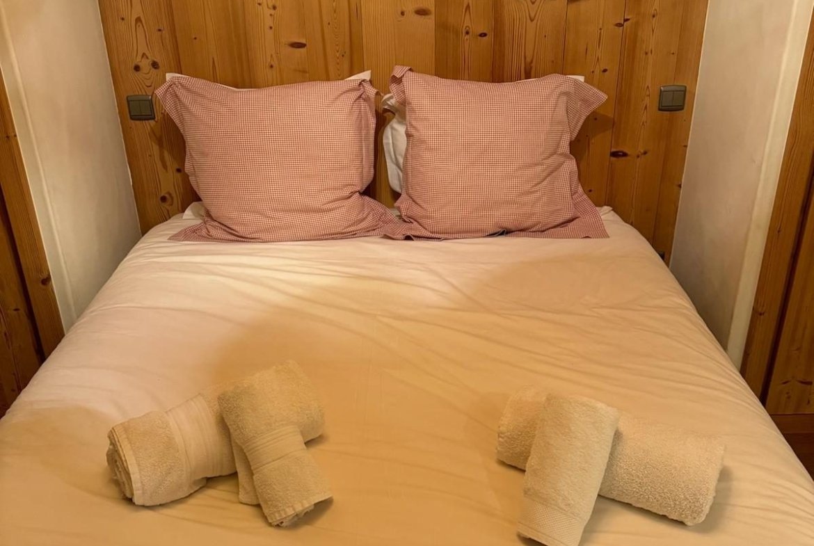 Chalet for rent in the centre of Megève. - Photo 4