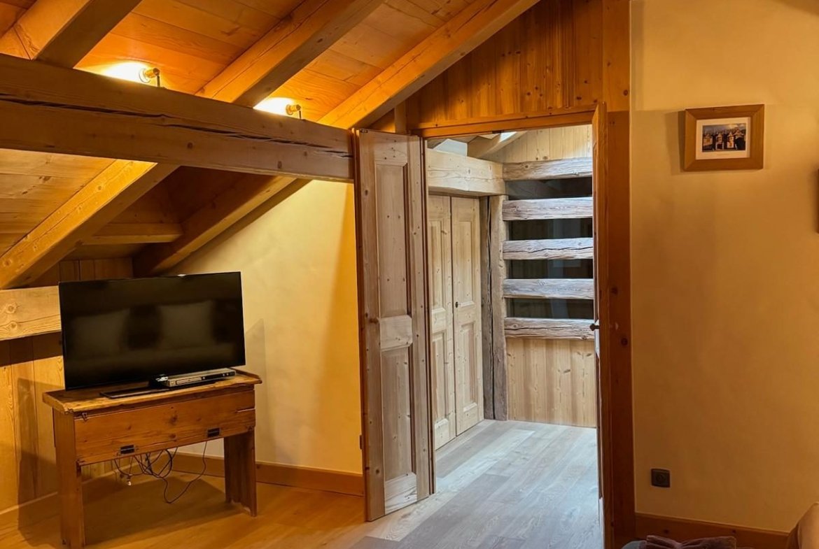 Chalet for rent in the centre of Megève. - Photo 6