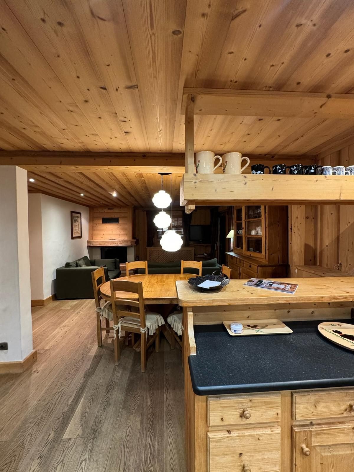 Chalet for rent in the centre of Megève. – Photo 2 Chalet for rent in the centre of Megève. - Photo 2