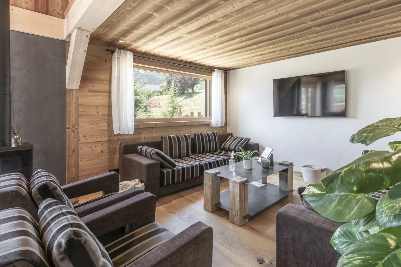 Chalet Stem - Salon