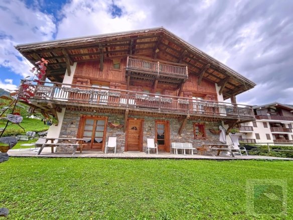Chalet Triolet