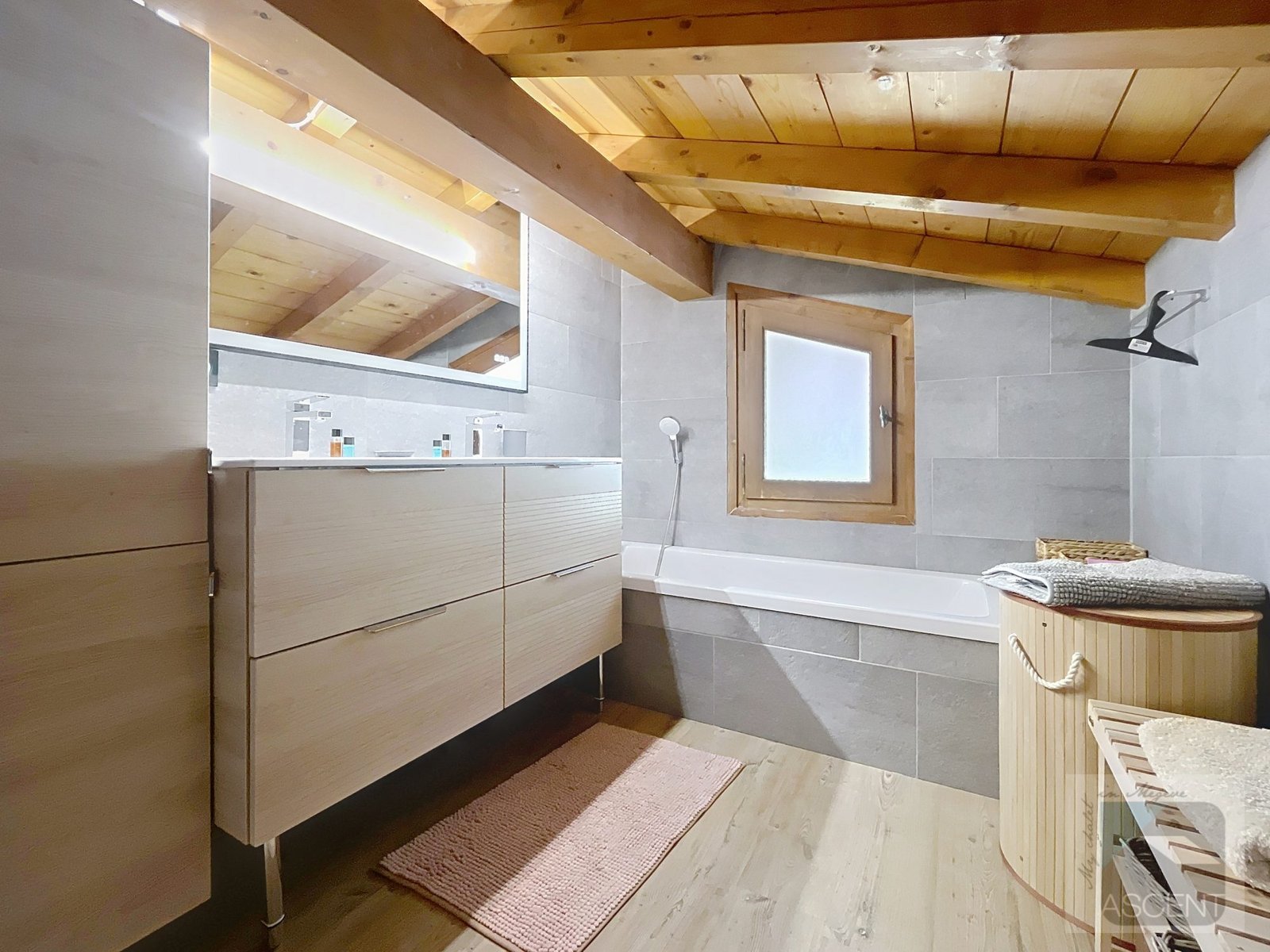 Chalet Triolet