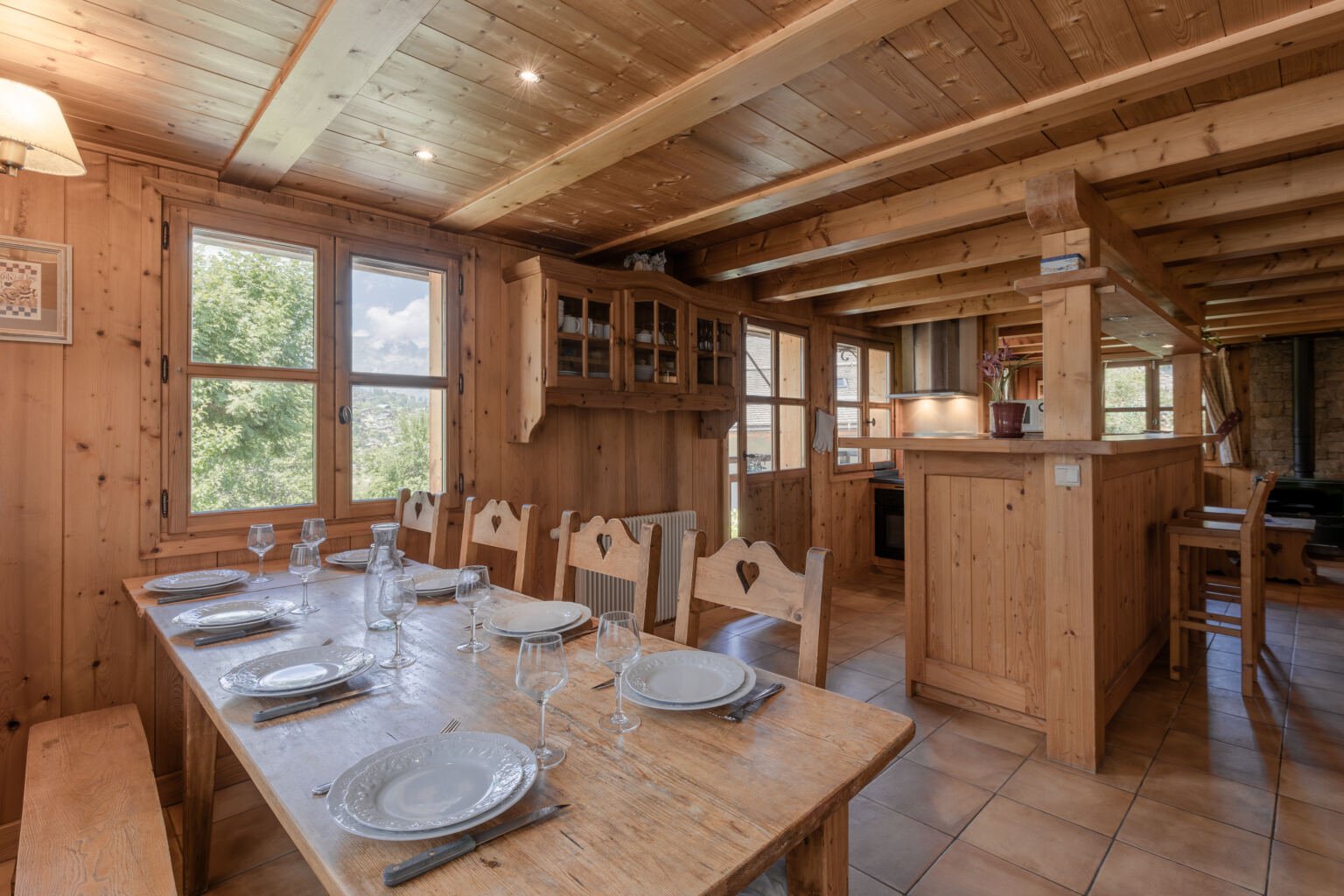 Appartement Petit Bois à Demi-Quartier — salle à manger
