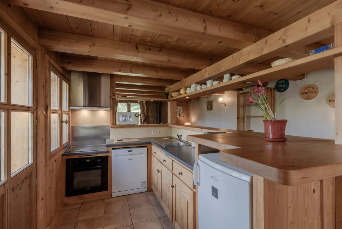 Appartement Petit Bois à Demi-Quartier — cuisine