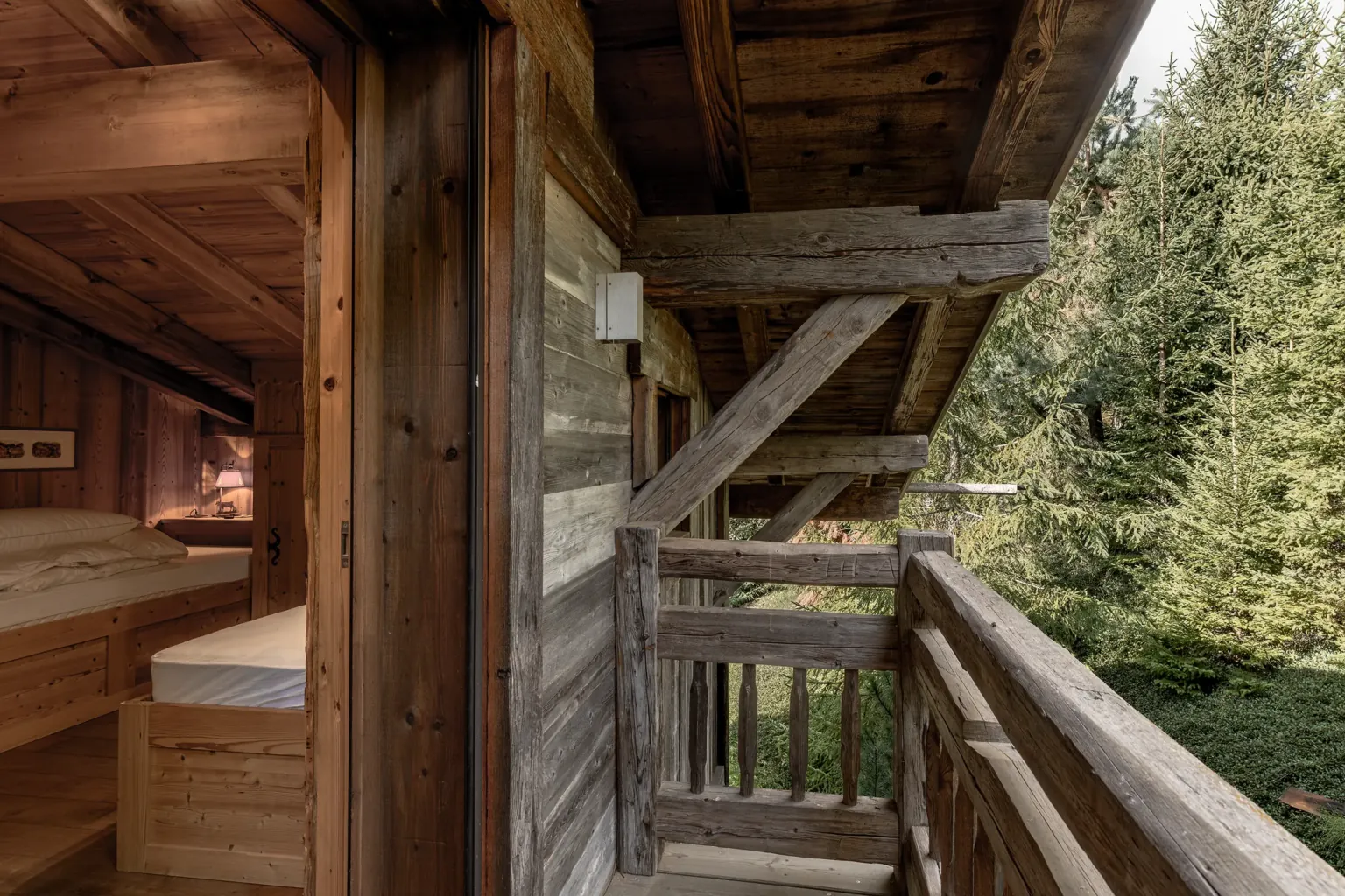 Balcon de la chambre 2 — Chalet Jaillet, location saisonnière à Megève