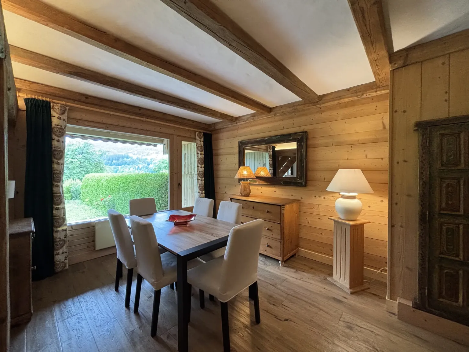 Salle à manger — Appt Petit Prince, duplex à Demi-Quartier près de Megève