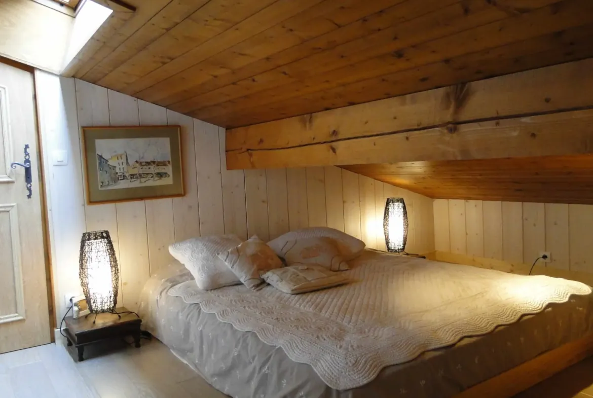 Seconde chambre double — Appt Petit Prince, duplex à Demi-Quartier près de Megève