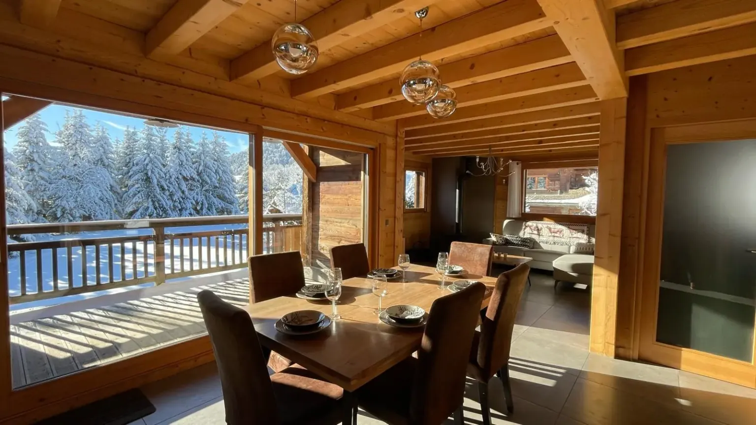 Salle à manger — Chalet Roc et Soleil, location saisonnière à Megève Salle à manger — Chalet Roc et Soleil, location saisonnière à Megève