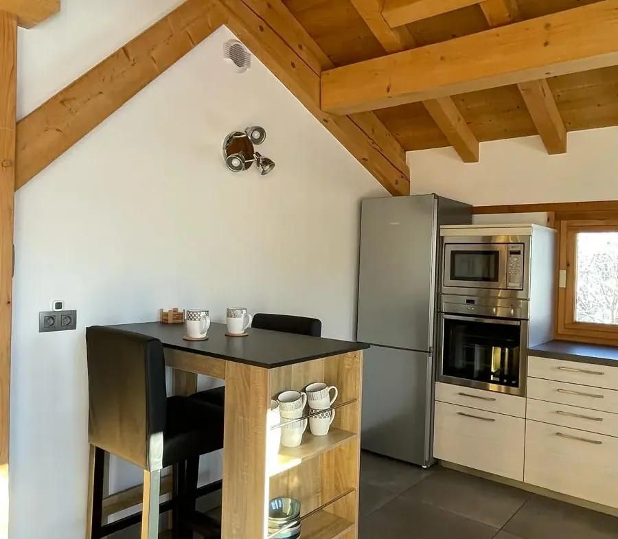 Cuisine et coin repas — Chalet Roc et Soleil, location saisonnière à Megève