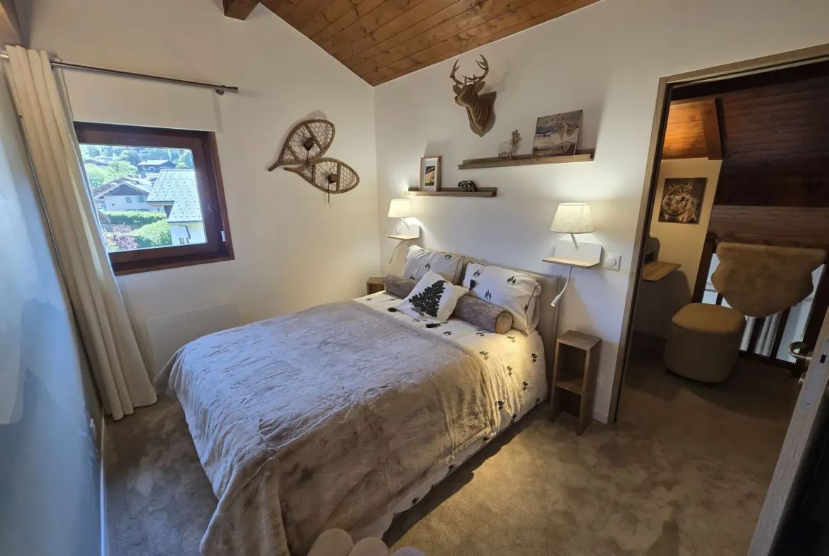 Le Refuge du Buet, Megève — Chambre parentale sous les toits