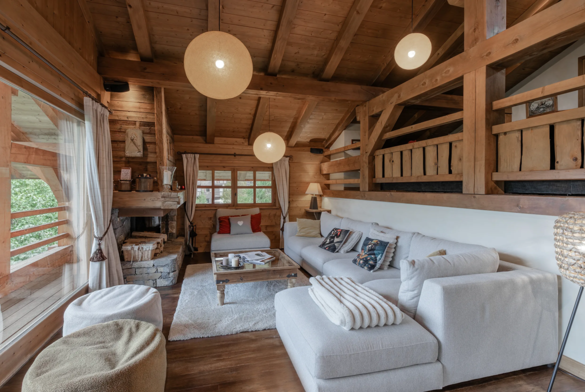 Salon, second angle — Chalet Mandarine, location saisonnière à Megève