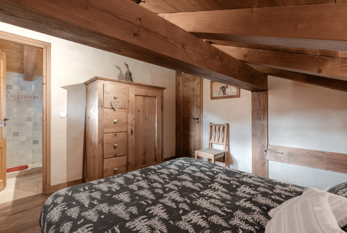 Chambre 4, second angle — Chalet Mandarine, location saisonnière à Megève