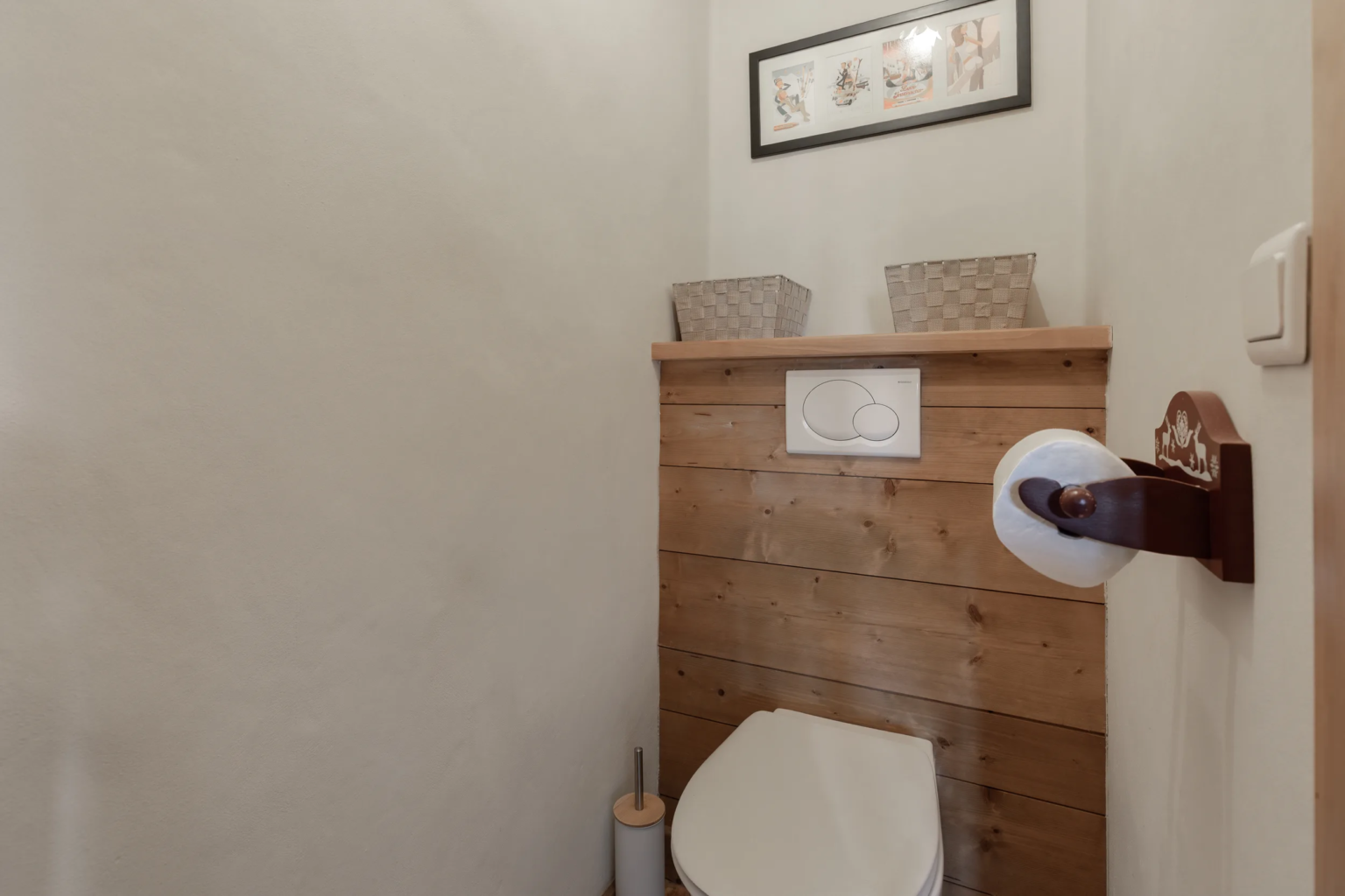 Toilettes, 5e angle — Chalet Mandarine, location saisonnière à Megève